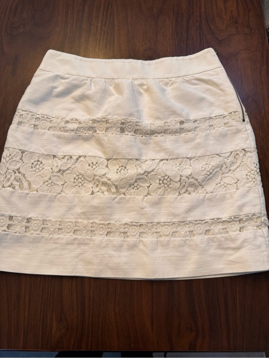 LOFT Dresses & Skirts - LOFT Cream Lace-Trim A-Line Skirt